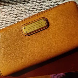 Marc by Marc Jacobs wallet excellent condition